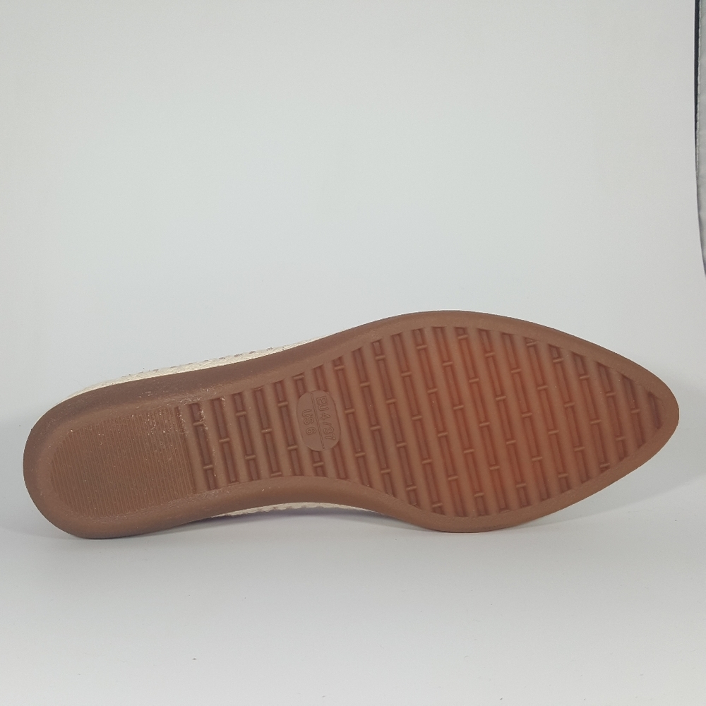 The Flexx Red Espadrille Skimmer *** runs small - Picture 4 of 4